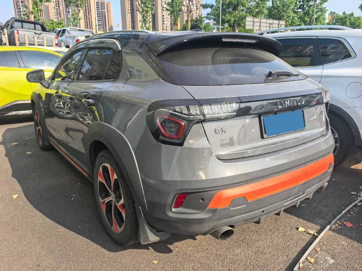 2018 Toyota C-HR 2.0L 171HP L4 CVT,autocango,china used car exporter,china ev exporter,chinese used car exporter,chinese used ev exporter