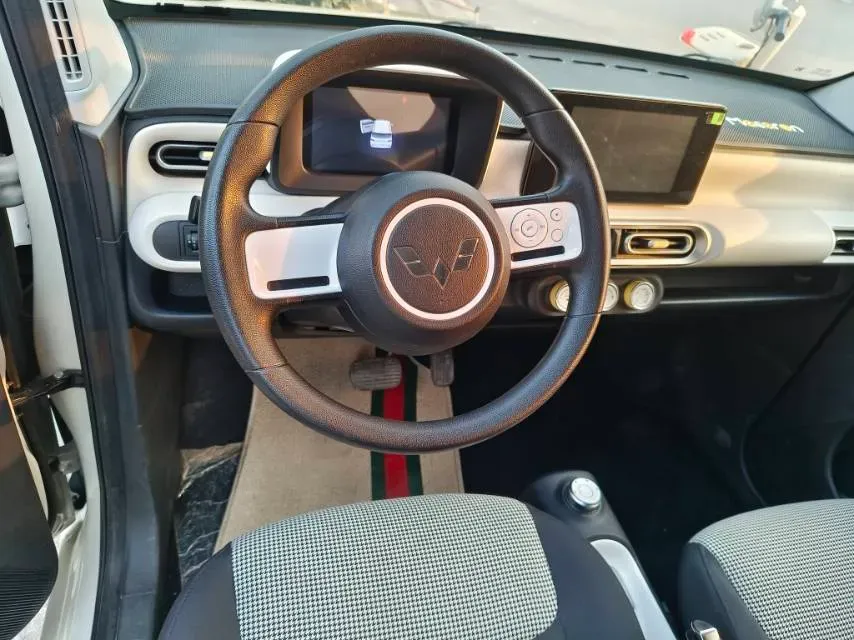 2024 WuLing HongGuang MINI EV BEV 17.3KWH,autocango,china used car exporter,china ev exporter,chinese used car exporter,chinese used ev exporter