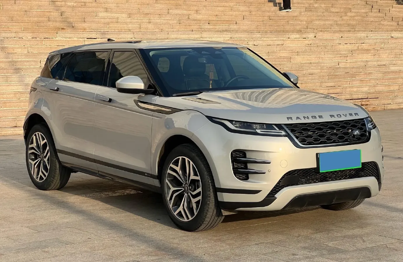 2021 Land Rover Range Rover Evoque 2.0T 249HP L4 9AT,autocango,china used car exporter,china ev exporter,chinese used car exporter,chinese used ev exporter