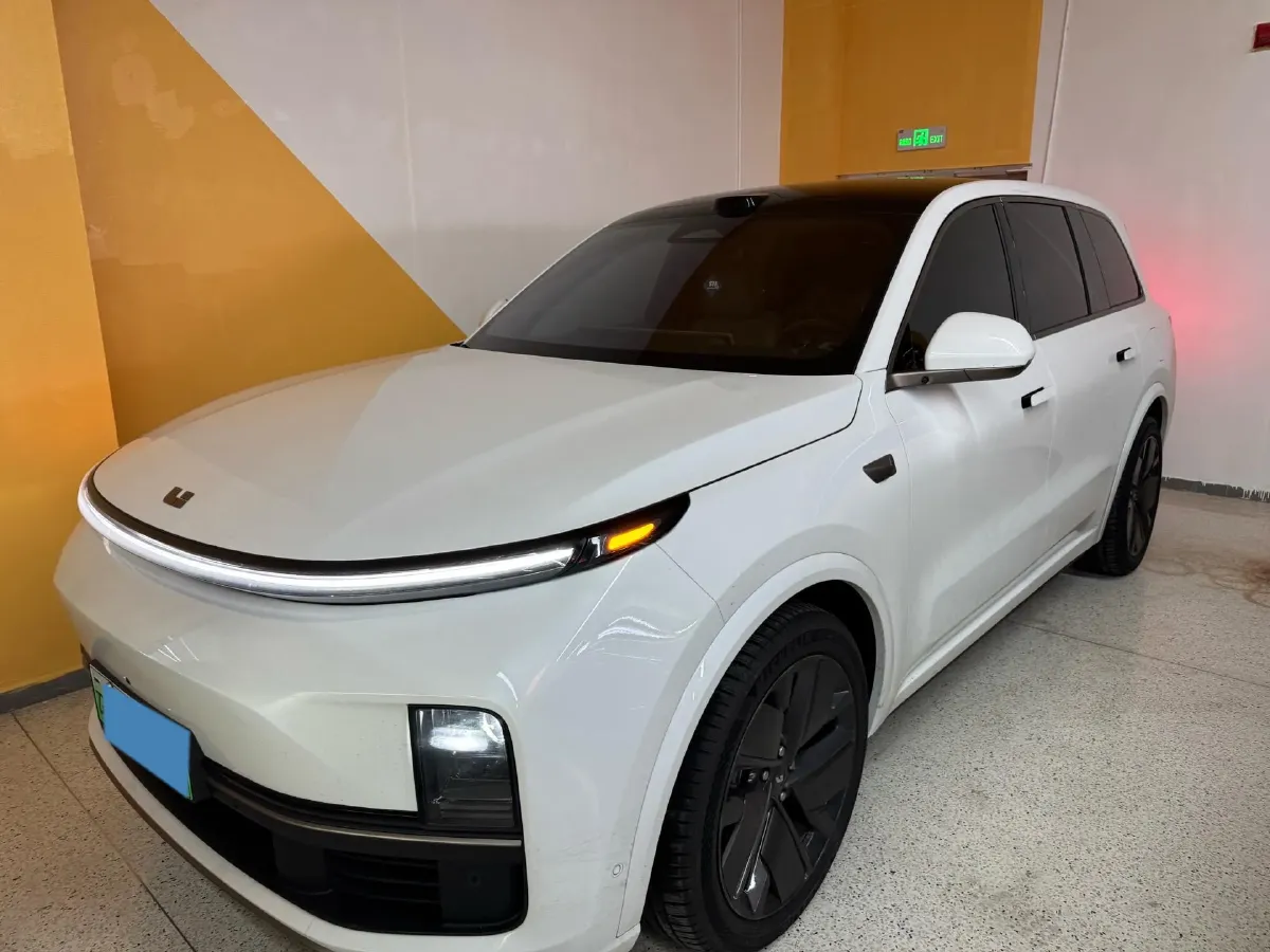 2025 Li L9 Range Extended 154HP REEV,autocango,china used car exporter,china ev exporter,chinese used car exporter,chinese used ev exporter