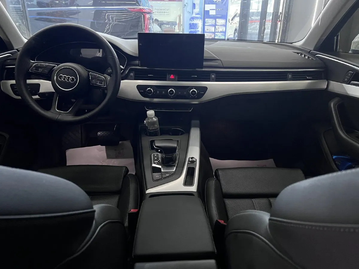 2020 Audi A4L 2.0T 150HP L4 7DCT,autocango,china used car exporter,china ev exporter,chinese used car exporter,chinese used ev exporter