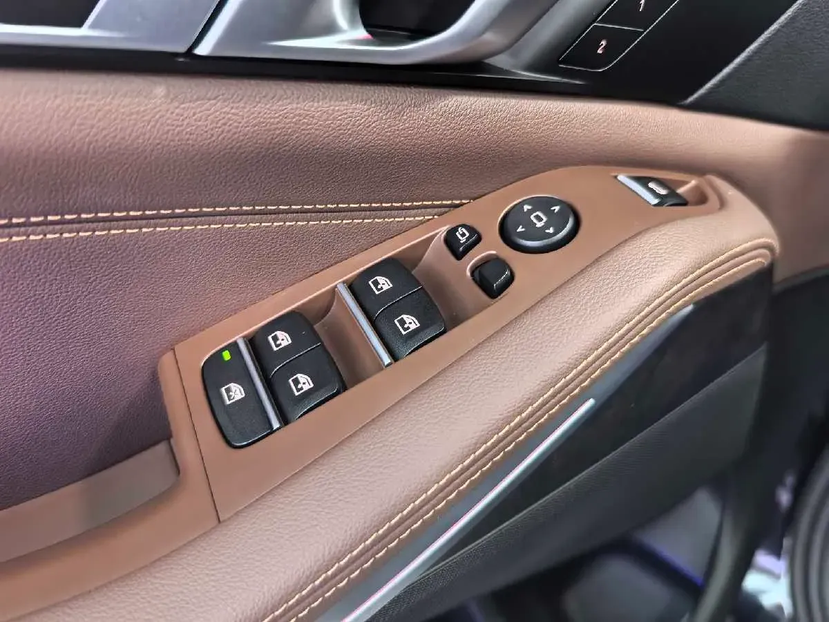 2021 BMW X5 2.0T 265HP L4 8AT,autocango,china used car exporter,china ev exporter,chinese used car exporter,chinese used ev exporter