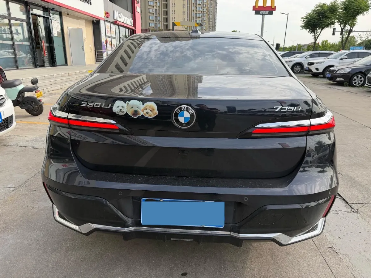 2023 BMW 7 Series 3.0T 272HP L6 8AT,autocango,china used car exporter,china ev exporter,chinese used car exporter,chinese used ev exporter
