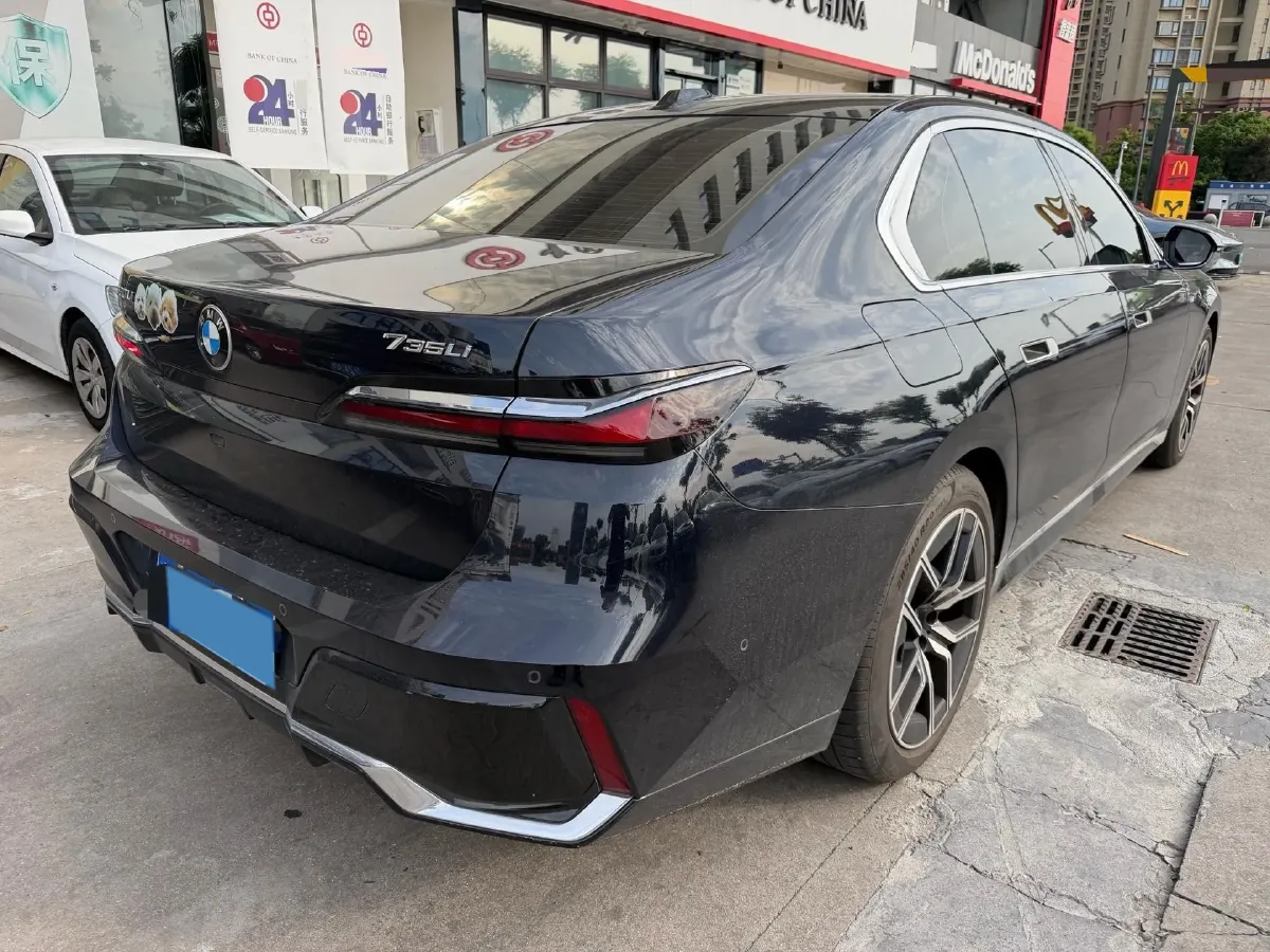 2023 BMW 7 Series 3.0T 272HP L6 8AT,autocango,china used car exporter,china ev exporter,chinese used car exporter,chinese used ev exporter