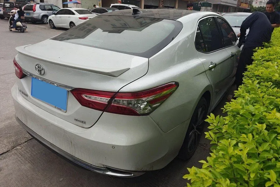 2023 Toyota Camry 2.5L 207HP L4 8AT,autocango,china used car exporter,china ev exporter,chinese used car exporter,chinese used ev exporter