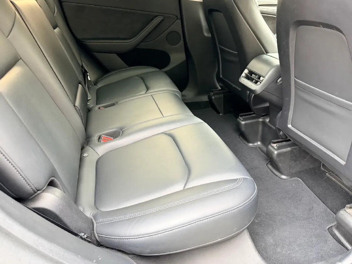 2022 Tesla Model Y BEV 60KWH,autocango,china used car exporter,china ev exporter,chinese used car exporter,chinese used ev exporter