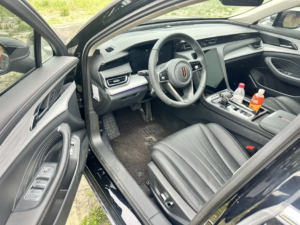 2025 HongQi H5 1.5T 169HP L4 1DHT Hybrid,autocango,china used car exporter,china ev exporter,chinese used car exporter,chinese used ev exporter