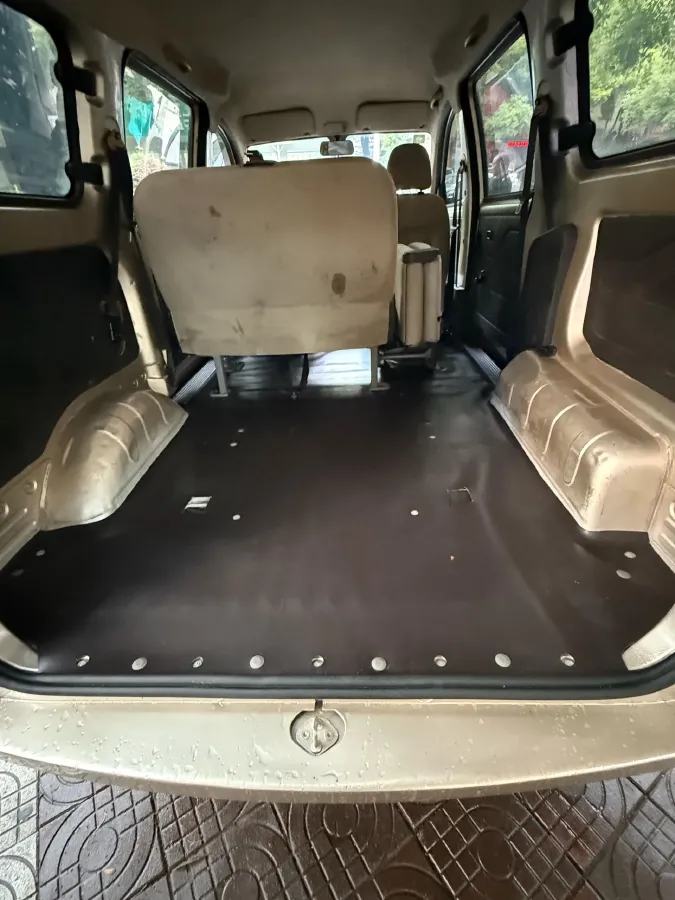 2019 WuLing HongGuang V 1.5L 99HP L4 6MT,autocango,china used car exporter,china ev exporter,chinese used car exporter,chinese used ev exporter