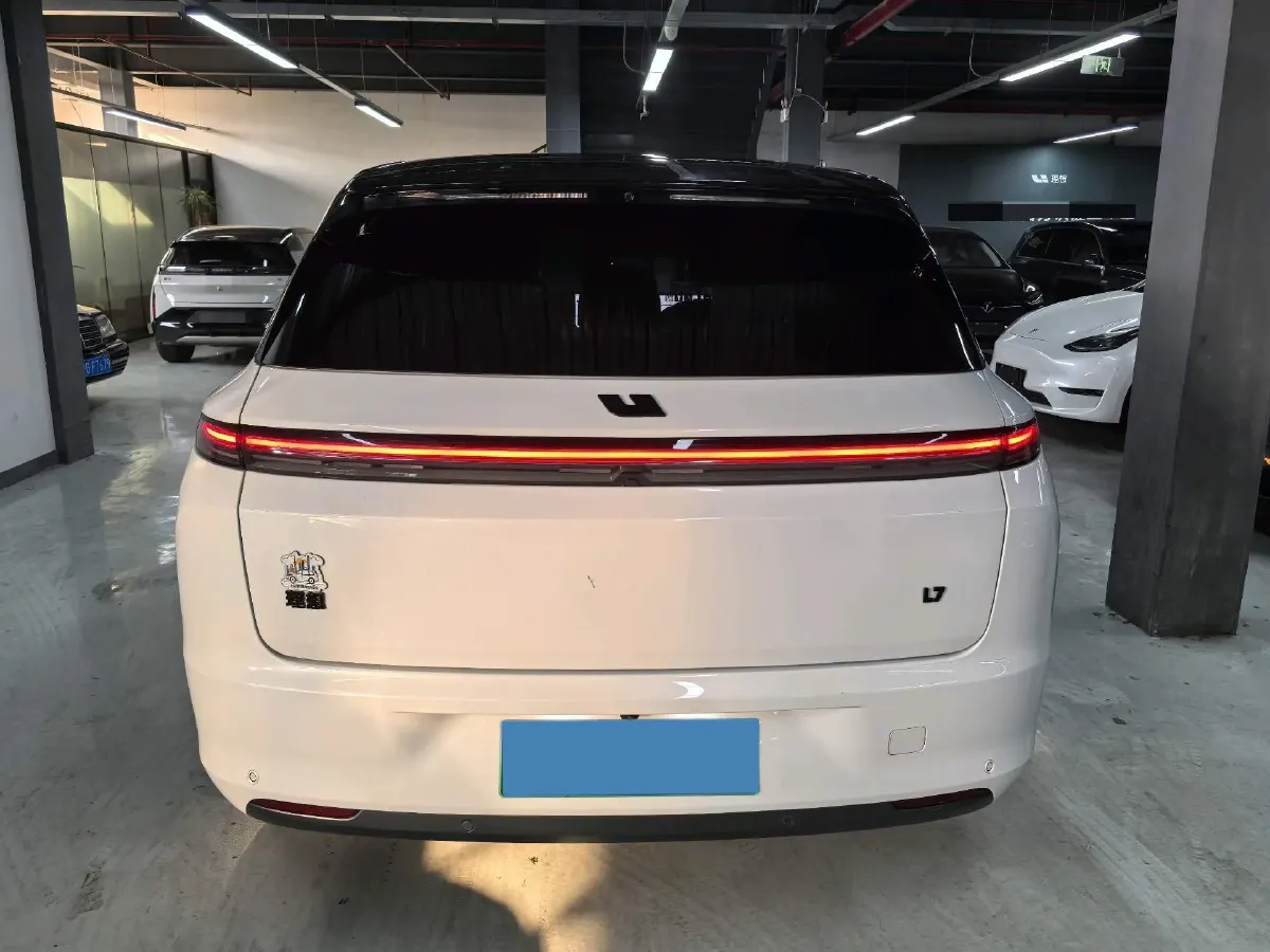 2023 Li L7 Range Extended 154HP REEV 40.9KWH,autocango,china used car exporter,china ev exporter,chinese used car exporter,chinese used ev exporter