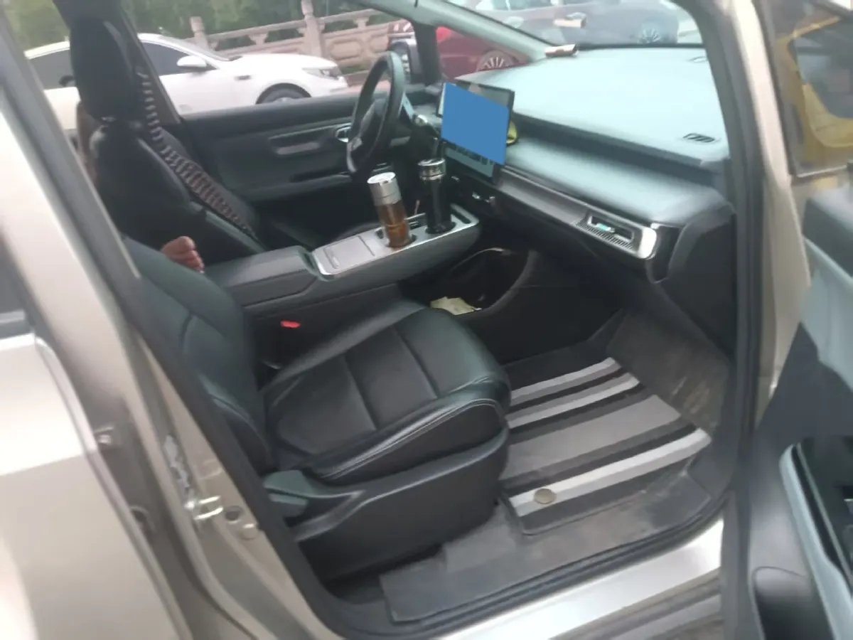 2024 Leapmotor C11 1.5L 95HP L4 REEV 43.74KWH,autocango,china used car exporter,china ev exporter,chinese used car exporter,chinese used ev exporter