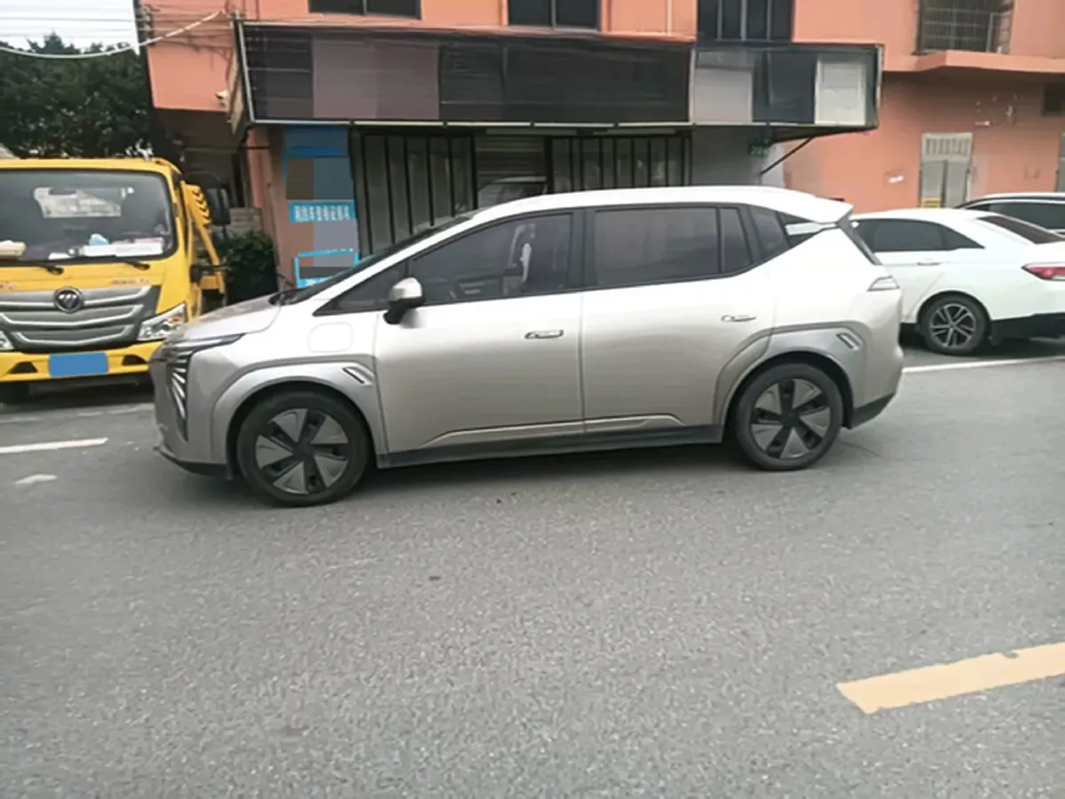 2024 Leapmotor C11 1.5L 95HP L4 REEV 43.74KWH,autocango,china used car exporter,china ev exporter,chinese used car exporter,chinese used ev exporter