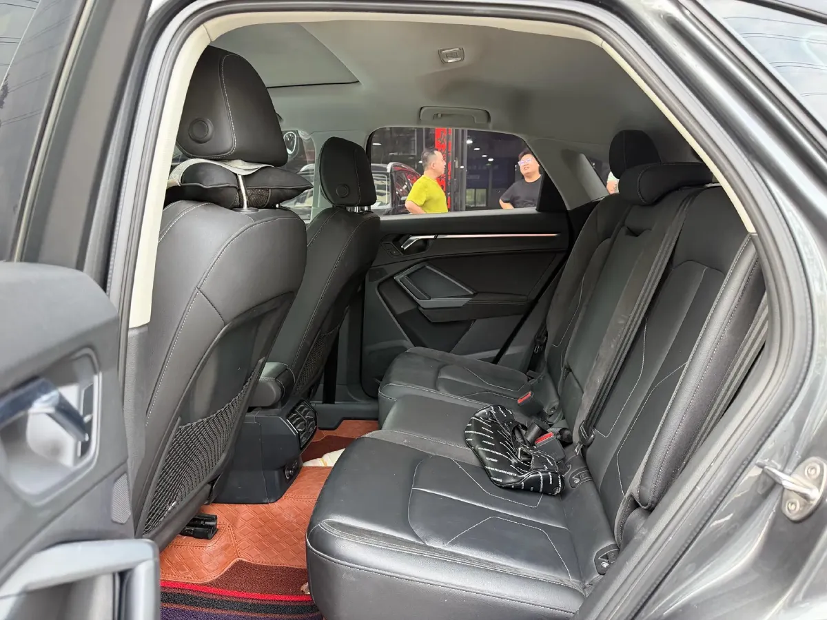 2021 Audi Q3 2.0T 186HP L4 7DCT,autocango,china used car exporter,china ev exporter,chinese used car exporter,chinese used ev exporter
