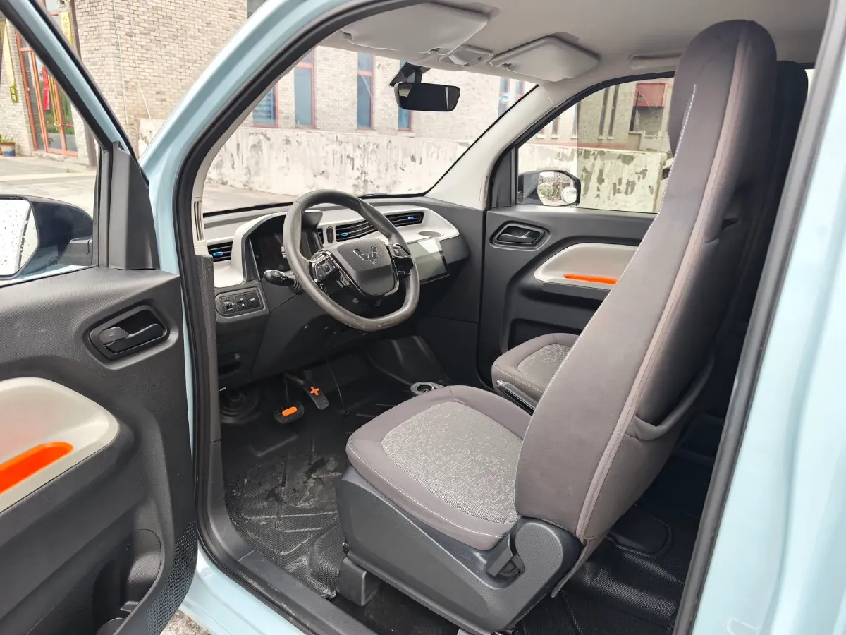 2022 WuLing HongGuang MINI EV BEV 13.9KWH,autocango,china used car exporter,china ev exporter,chinese used car exporter,chinese used ev exporter