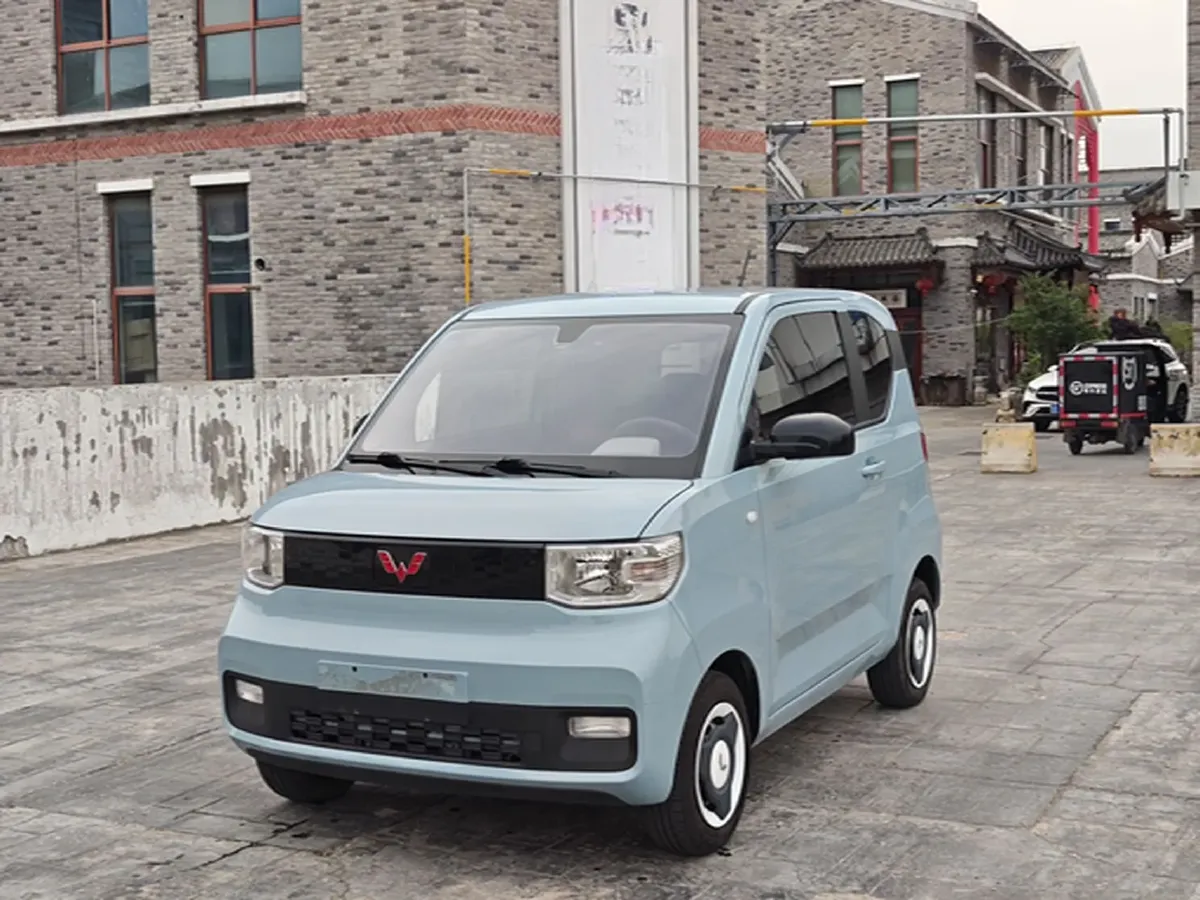 2022 WuLing HongGuang MINI EV BEV 13.9KWH,autocango,china used car exporter,china ev exporter,chinese used car exporter,chinese used ev exporter