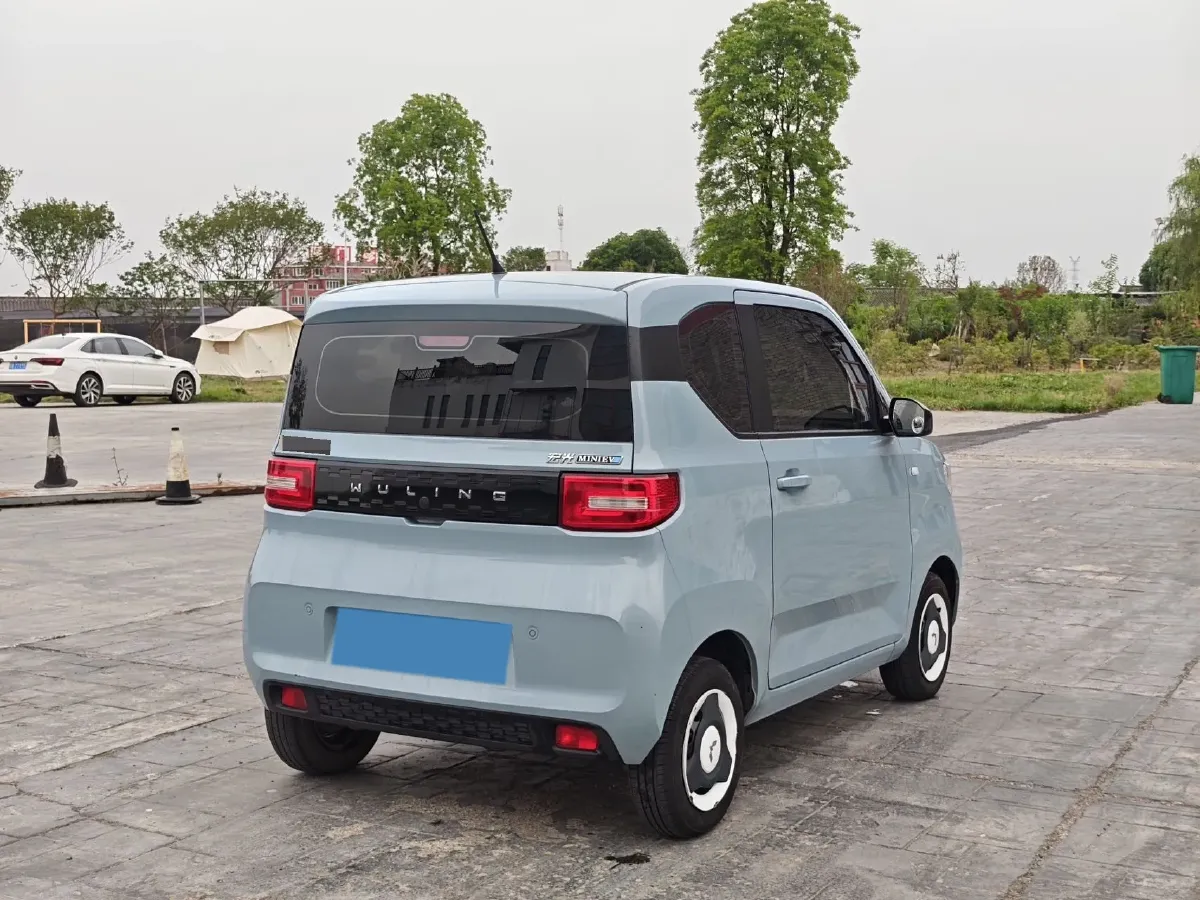 2022 WuLing HongGuang MINI EV BEV 13.9KWH,autocango,china used car exporter,china ev exporter,chinese used car exporter,chinese used ev exporter