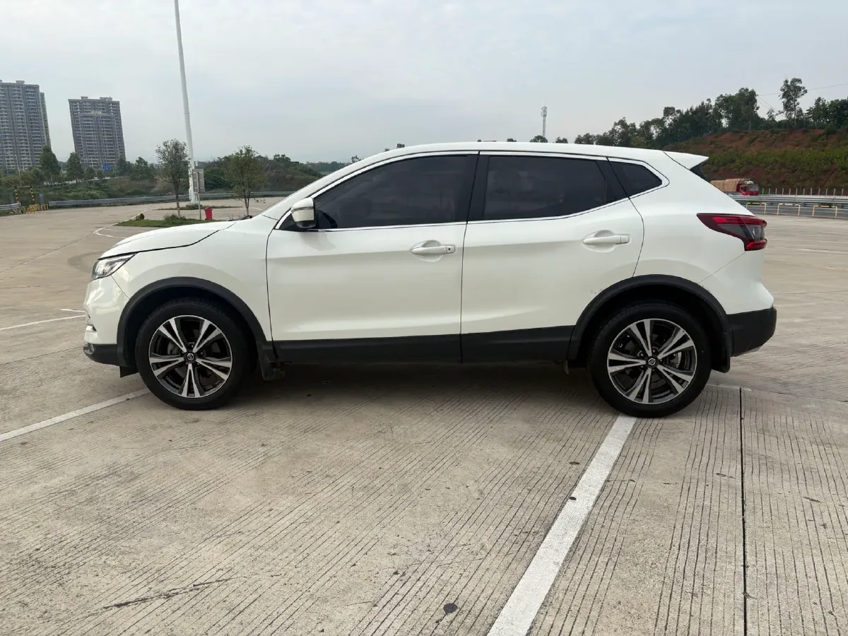 2021 Nissan Qashqai 2.0L 151HP L4 CVT,autocango,china used car exporter,china ev exporter,chinese used car exporter,chinese used ev exporter