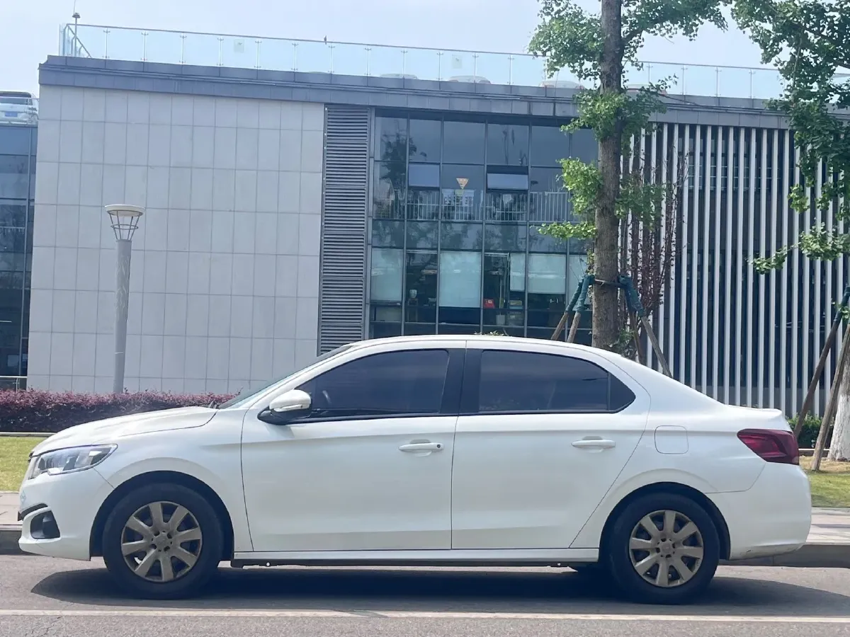 2018 Peugeot 301 1.6L 117HP L4 5MT,autocango,china used car exporter,china ev exporter,chinese used car exporter,chinese used ev exporter