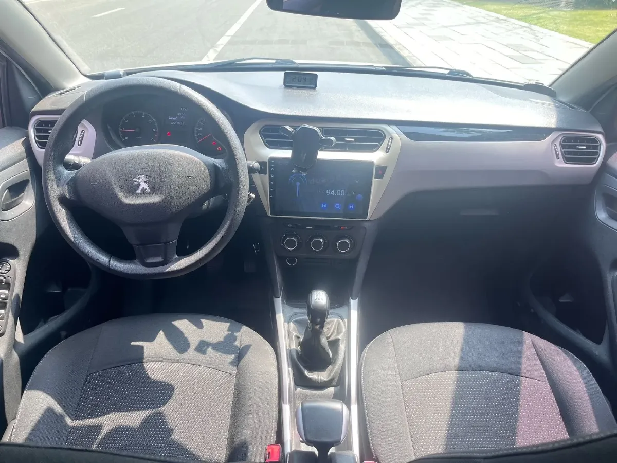 2018 Peugeot 301 1.6L 117HP L4 5MT,autocango,china used car exporter,china ev exporter,chinese used car exporter,chinese used ev exporter