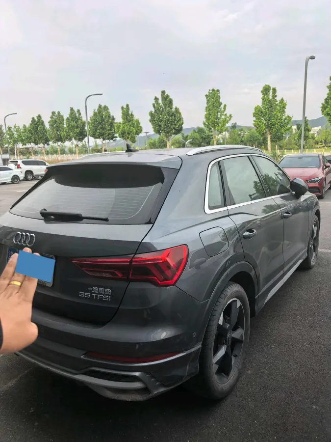 2022 Audi Q3 1.4T 150HP L4 7DCT,autocango,china used car exporter,china ev exporter,chinese used car exporter,chinese used ev exporter