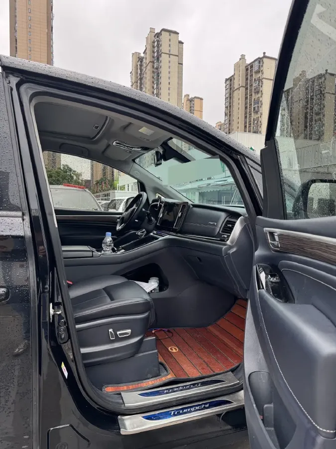 2021 GAC Trumpchi M8 2.0T 252HP L4 8AT,autocango,china used car exporter,china ev exporter,chinese used car exporter,chinese used ev exporter