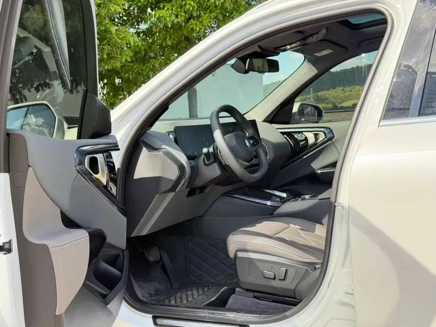 2025 BMW X3 2.0T 190HP L4 8AT,autocango,china used car exporter,china ev exporter,chinese used car exporter,chinese used ev exporter
