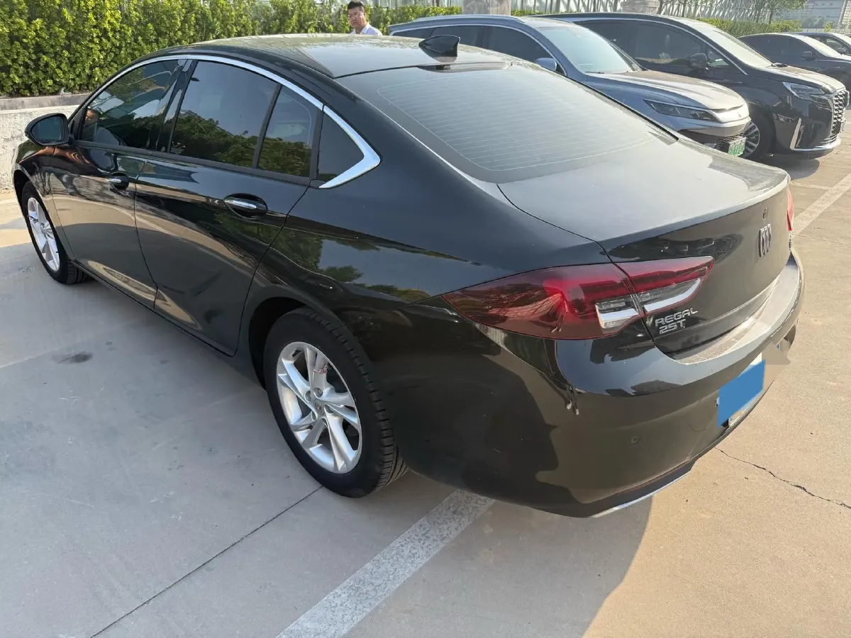 2023 Buick Regal 1.5T 169HP L4 9AT,autocango,china used car exporter,china ev exporter,chinese used car exporter,chinese used ev exporter