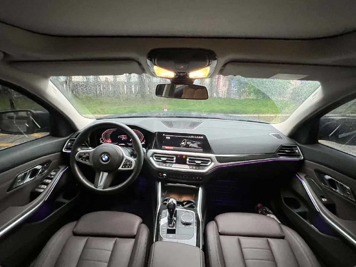 2021 BMW 3 Series 2.0T 184HP L4 8AT,autocango,china used car exporter,china ev exporter,chinese used car exporter,chinese used ev exporter
