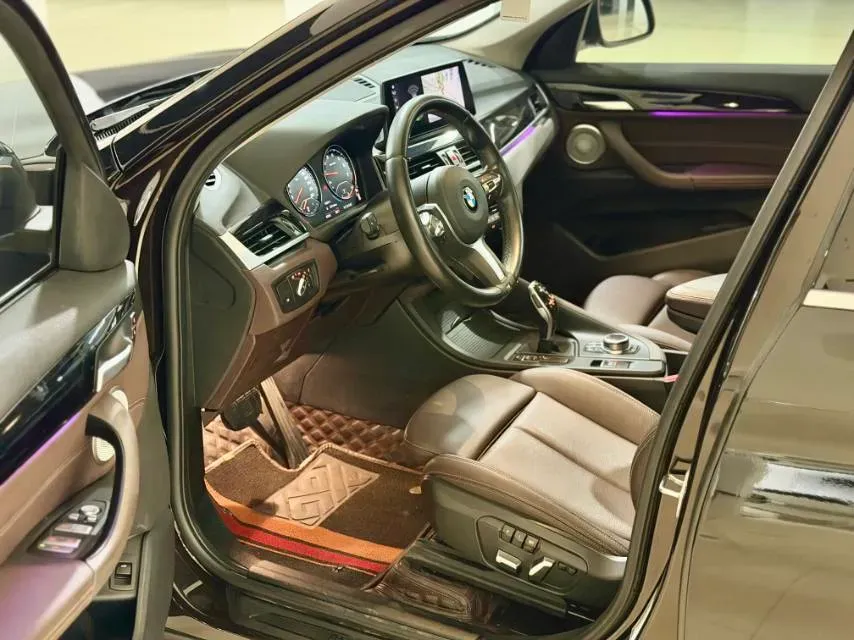 2021 BMW X1 2.0T 192HP L4 7DCT,autocango,china used car exporter,china ev exporter,chinese used car exporter,chinese used ev exporter