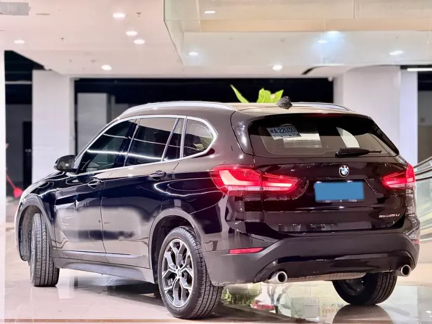 2021 BMW X1 2.0T 192HP L4 7DCT,autocango,china used car exporter,china ev exporter,chinese used car exporter,chinese used ev exporter
