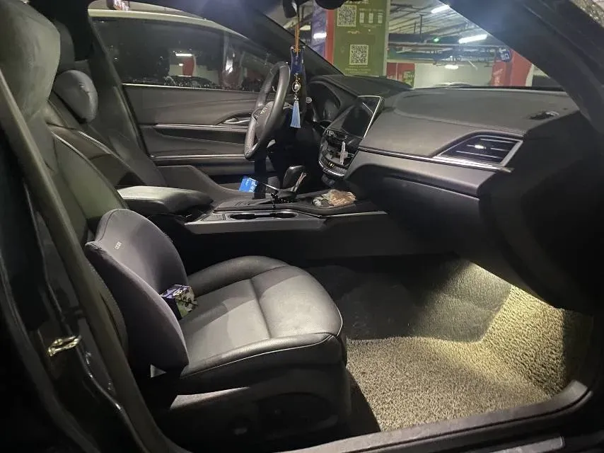 2021 Cadillac CT4 2.0T 237HP L4 8AT,autocango,china used car exporter,china ev exporter,chinese used car exporter,chinese used ev exporter