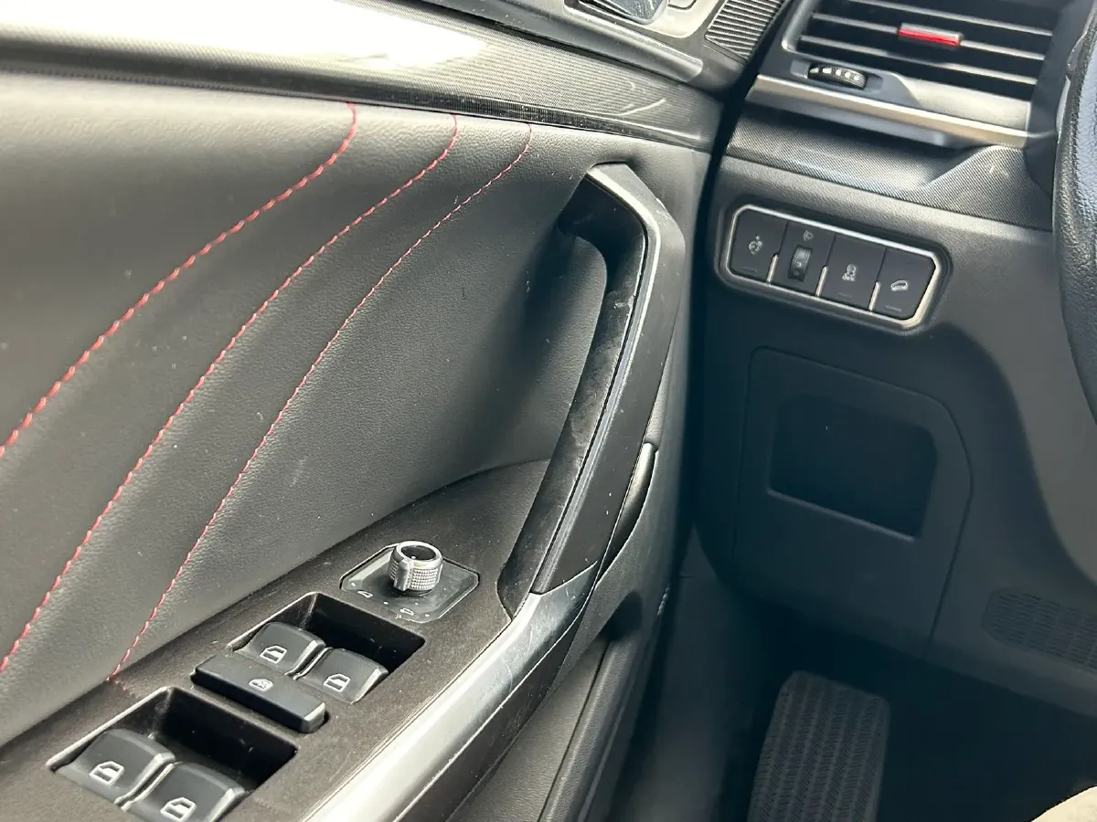 2018 Haval H4 1.5T 169HP L4 7DCT,autocango,china used car exporter,china ev exporter,chinese used car exporter,chinese used ev exporter