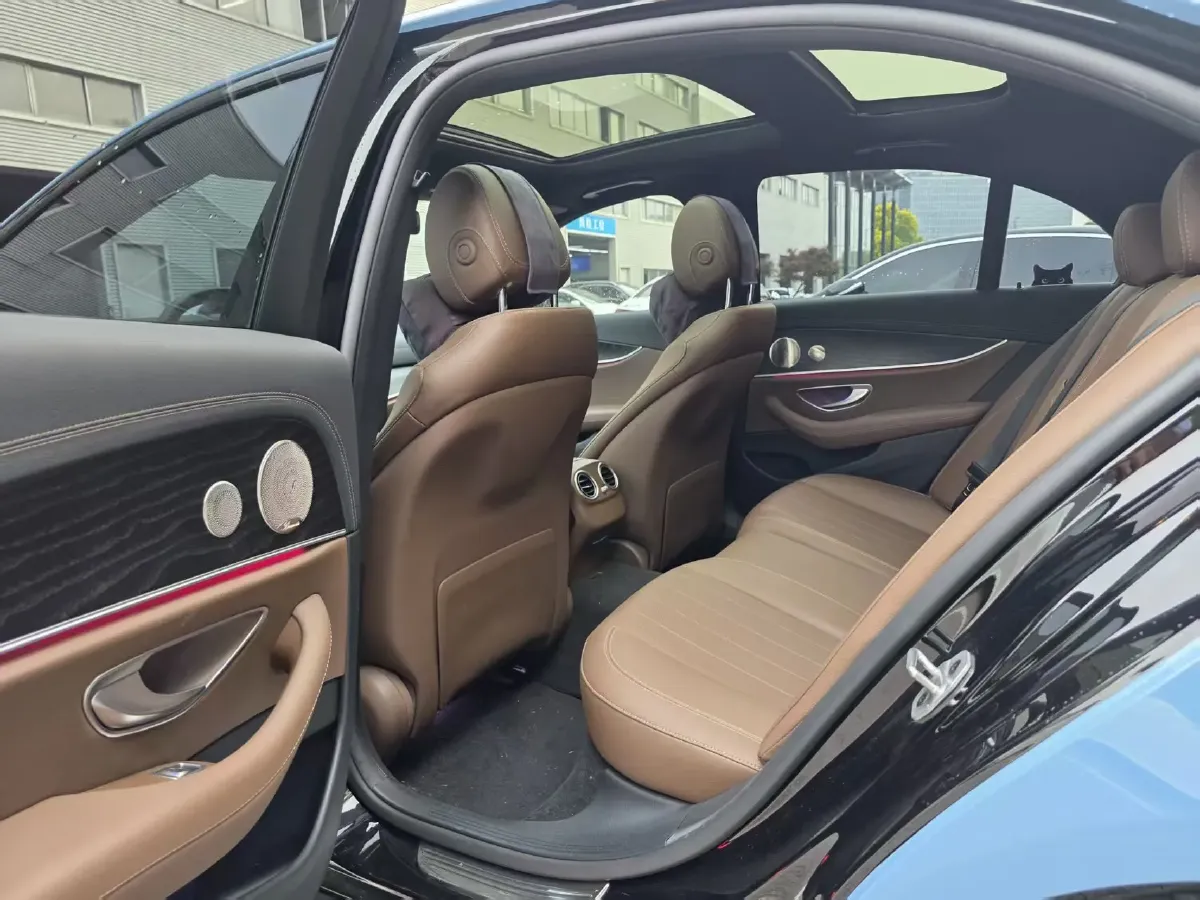2022 Mercedes-Benz E Class 2.0T 258HP L4 9AT,autocango,china used car exporter,china ev exporter,chinese used car exporter,chinese used ev exporter