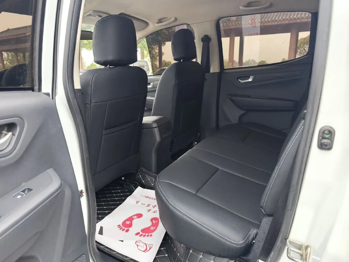 2018 Isuzu RE-MAX Jim 2.8T 116HP L4 5MT,autocango,china used car exporter,china ev exporter,chinese used car exporter,chinese used ev exporter
