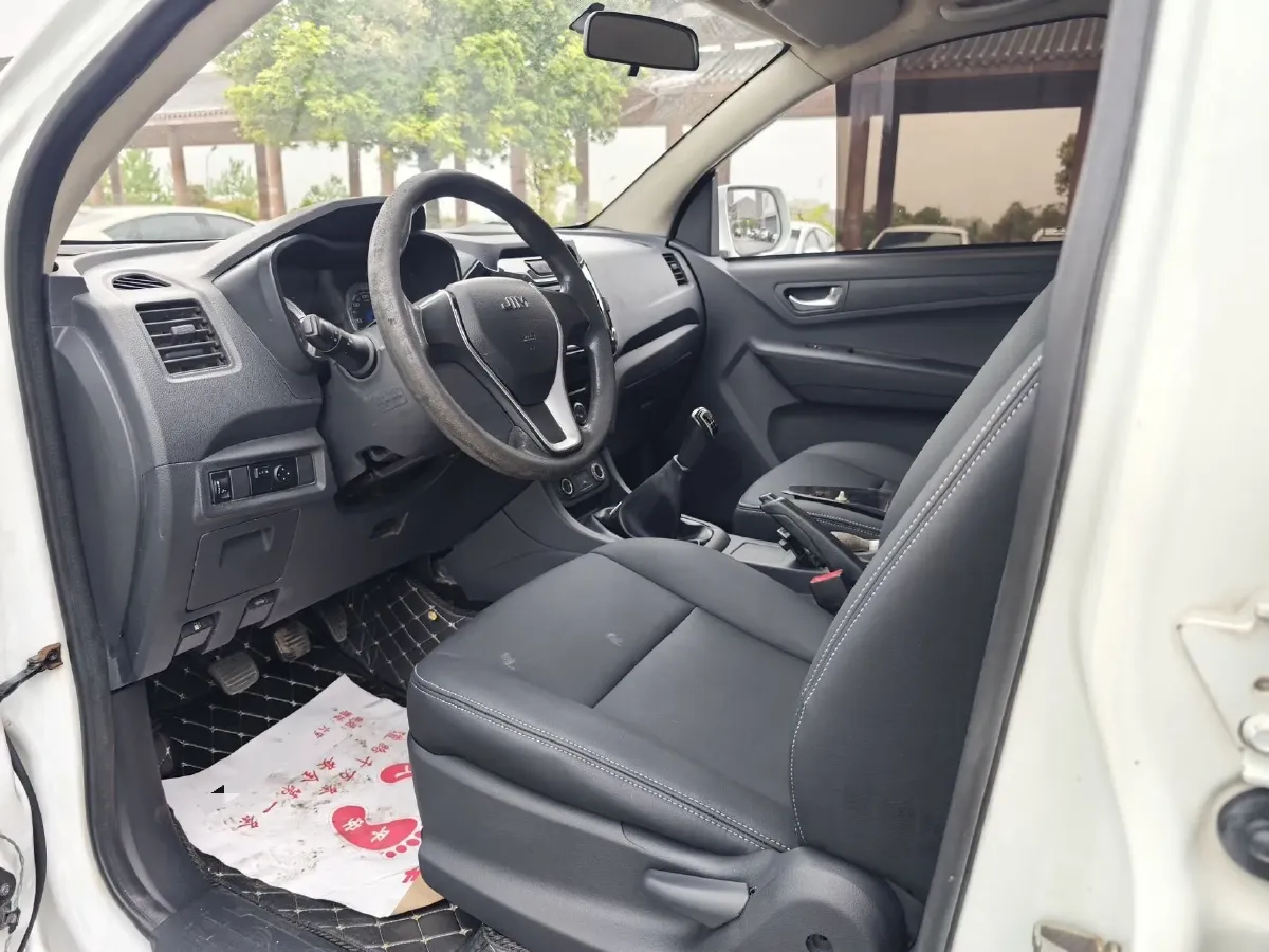 2018 Isuzu RE-MAX Jim 2.8T 116HP L4 5MT,autocango,china used car exporter,china ev exporter,chinese used car exporter,chinese used ev exporter