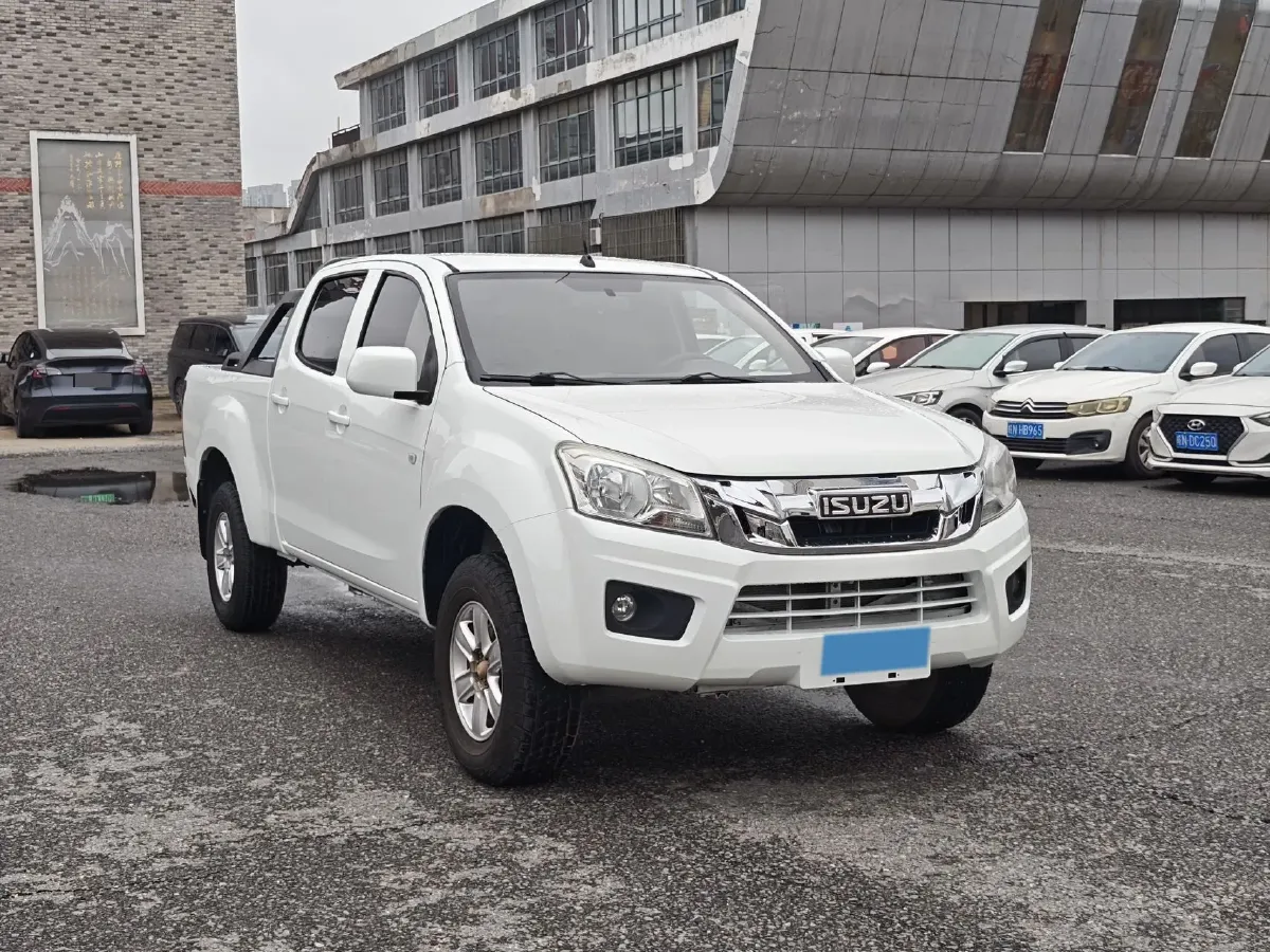 2018 Isuzu RE-MAX Jim 2.8T 116HP L4 5MT,autocango,china used car exporter,china ev exporter,chinese used car exporter,chinese used ev exporter