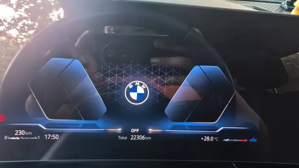 2025 BMW X1 2.0T 204HP L4 7DCT,autocango,china used car exporter,china ev exporter,chinese used car exporter,chinese used ev exporter