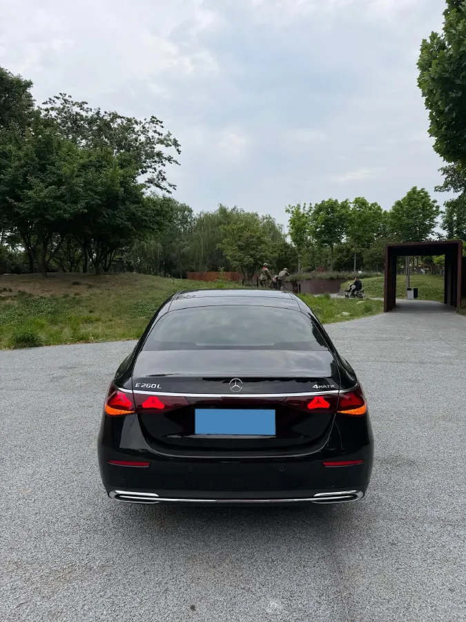 2024 Mercedes-Benz E Class 2.0T 204HP L4 9AT,autocango,china used car exporter,china ev exporter,chinese used car exporter,chinese used ev exporter