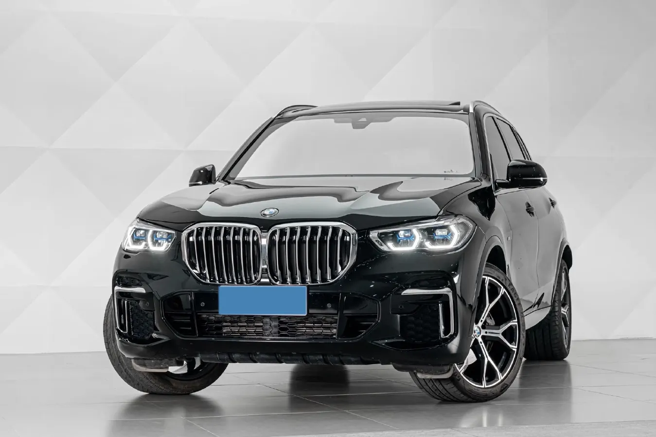 2022 BMW X5 3.0T 333HP L6 8AT,autocango,china used car exporter,china ev exporter,chinese used car exporter,chinese used ev exporter