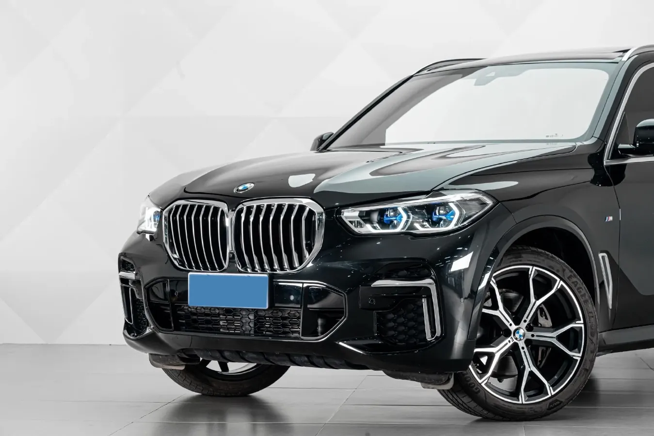 2022 BMW X5 3.0T 333HP L6 8AT,autocango,china used car exporter,china ev exporter,chinese used car exporter,chinese used ev exporter