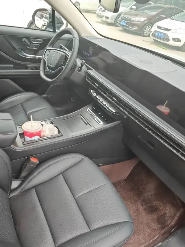 2023 Lincoln Corsair 2.0T 261HP L4 8AT,autocango,china used car exporter,china ev exporter,chinese used car exporter,chinese used ev exporter