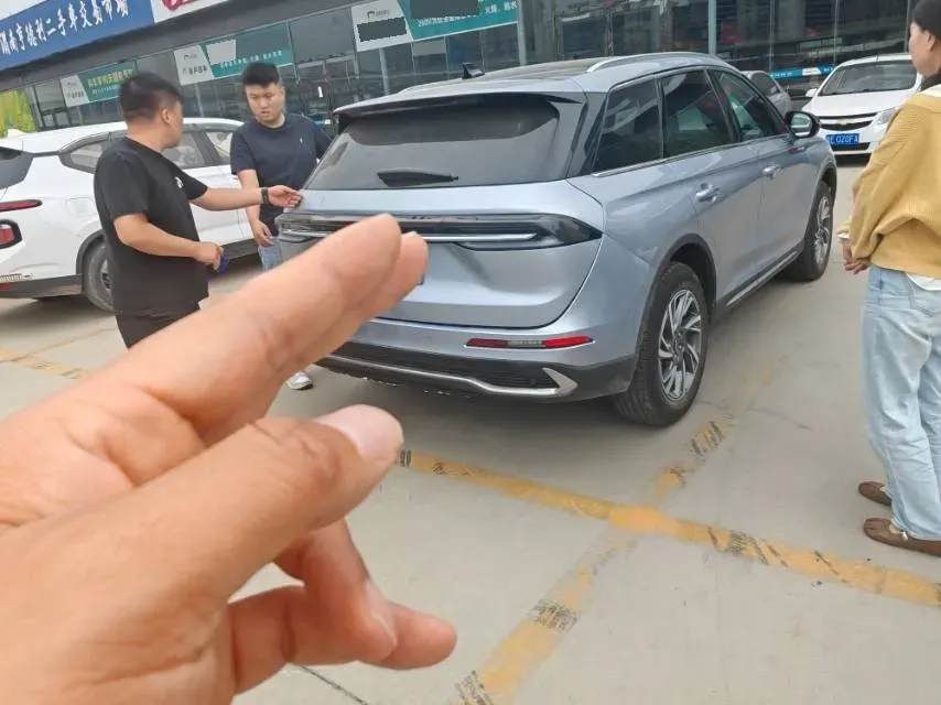 2023 Lincoln Corsair 2.0T 261HP L4 8AT,autocango,china used car exporter,china ev exporter,chinese used car exporter,chinese used ev exporter