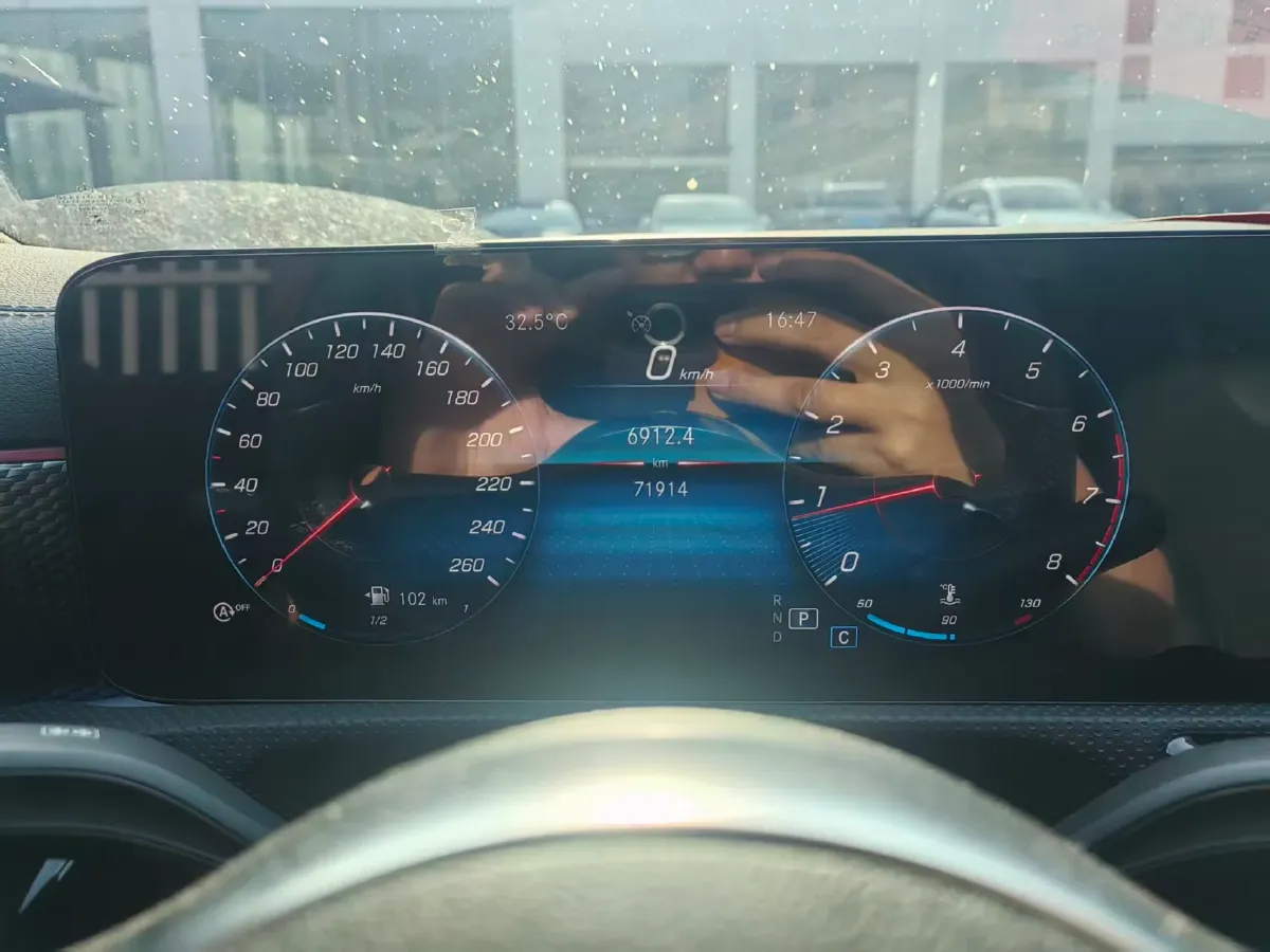 2021 Mercedes-Benz A Class 1.3T 163HP L4 7DCT,autocango,china used car exporter,china ev exporter,chinese used car exporter,chinese used ev exporter