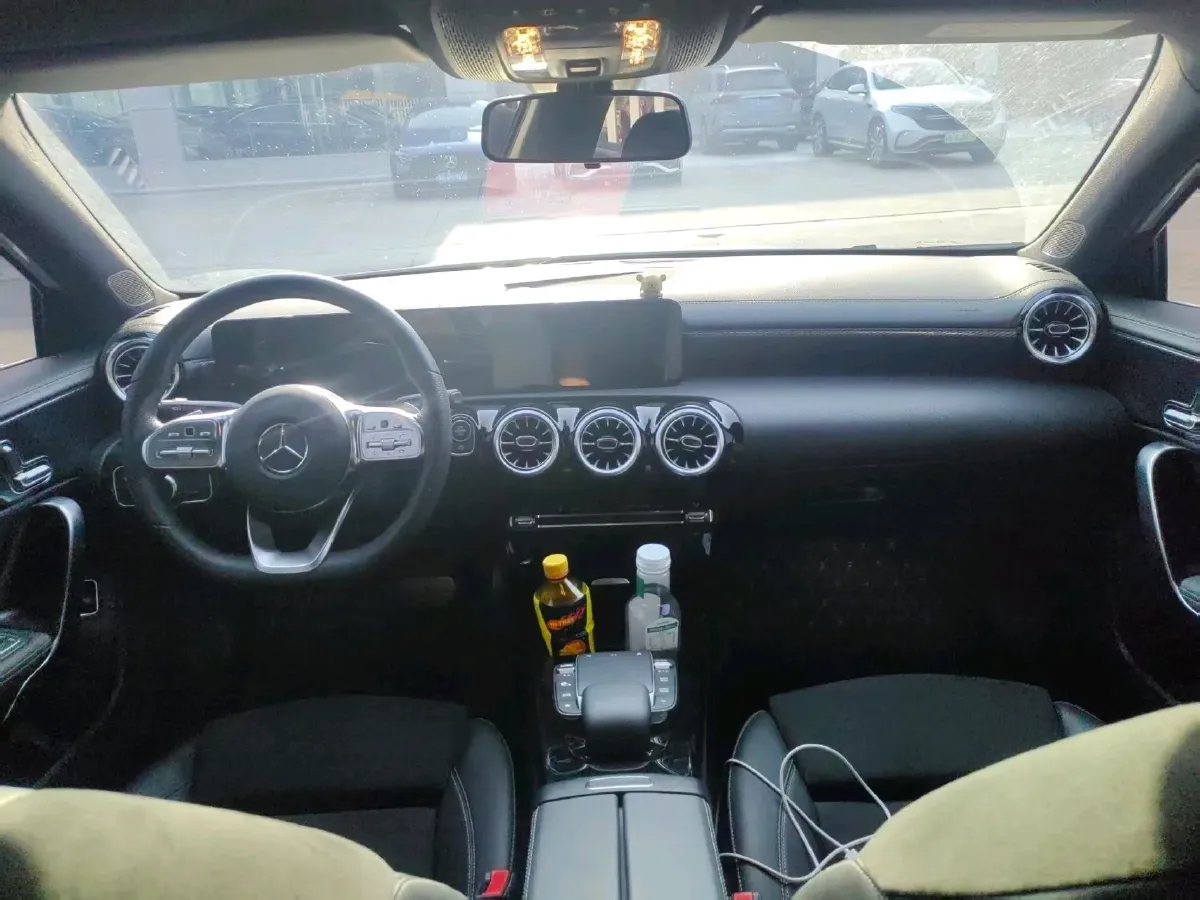 2021 Mercedes-Benz A Class 1.3T 163HP L4 7DCT,autocango,china used car exporter,china ev exporter,chinese used car exporter,chinese used ev exporter
