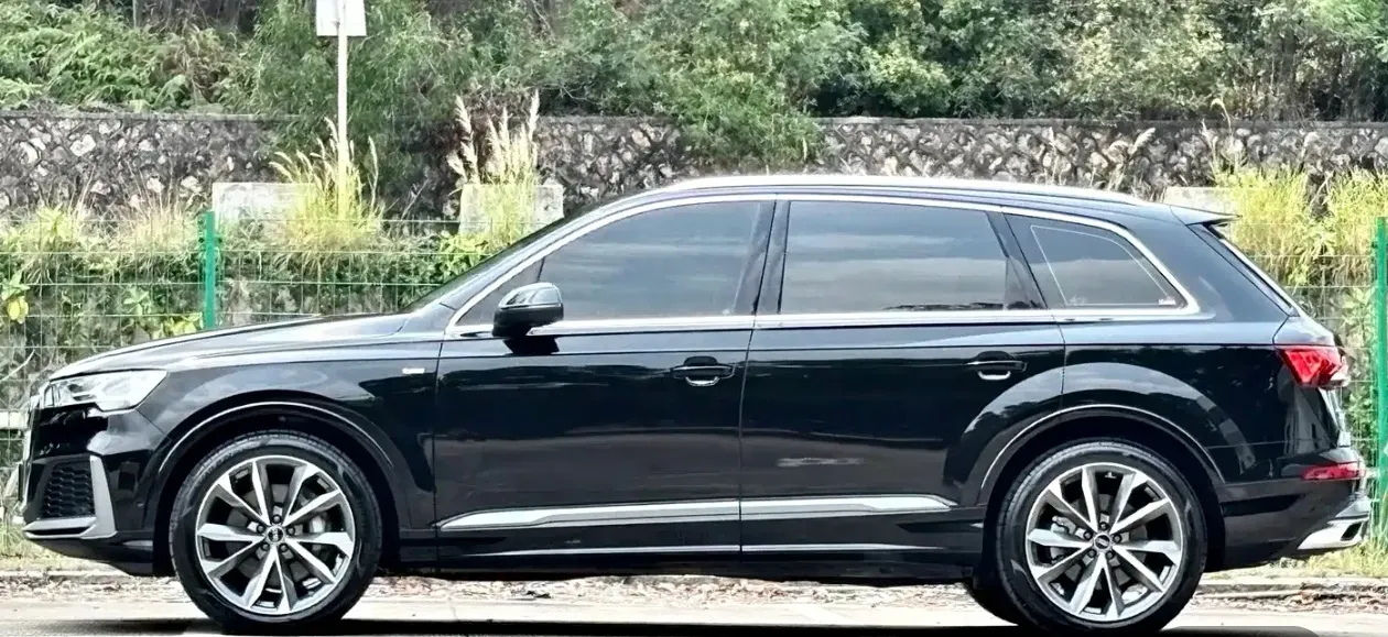 2023 Audi Q7 3.0T 340HP V6 8AT,autocango,china used car exporter,china ev exporter,chinese used car exporter,chinese used ev exporter