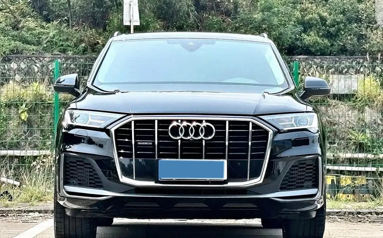 2023 Audi Q7 3.0T 340HP V6 8AT,autocango,china used car exporter,china ev exporter,chinese used car exporter,chinese used ev exporter