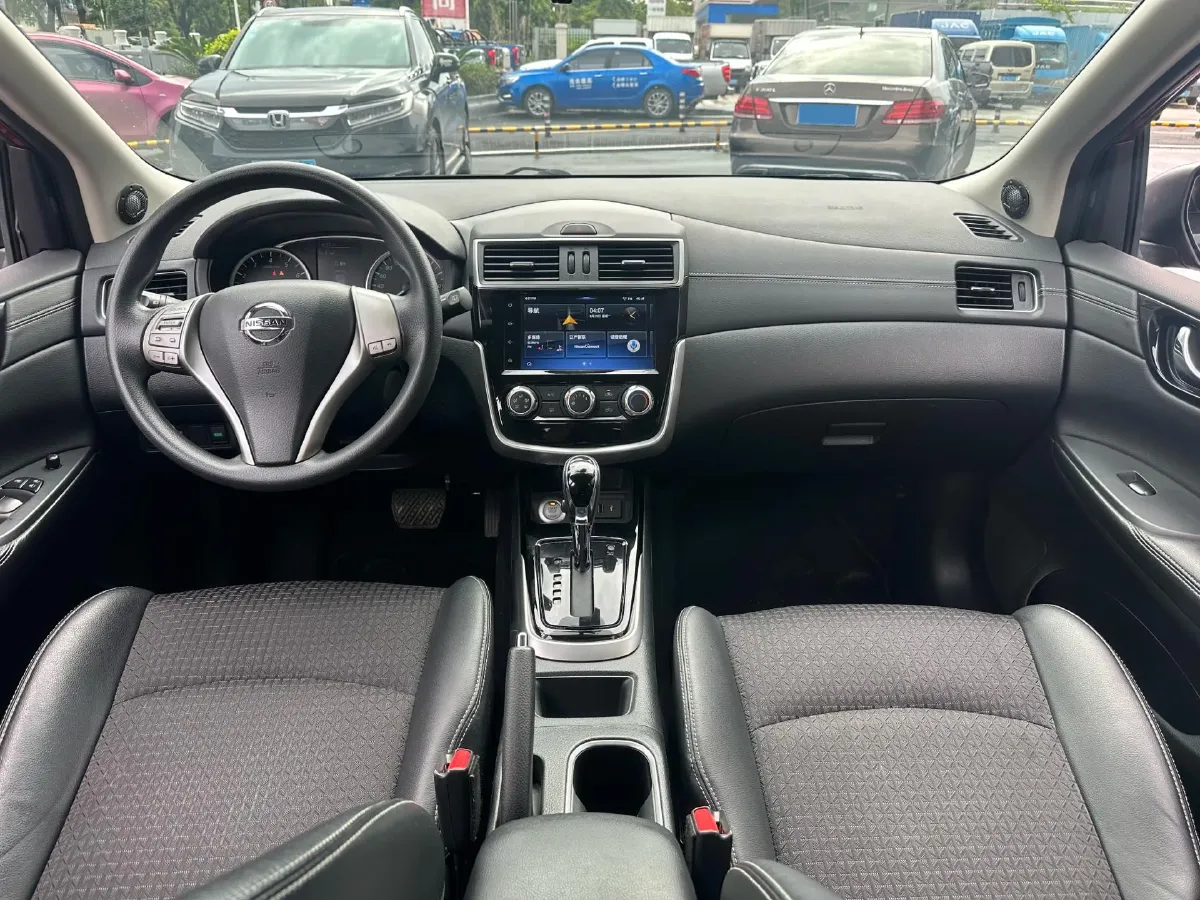 2021 Nissan Tiida 1.6L 122HP L4 CVT,autocango,china used car exporter,china ev exporter,chinese used car exporter,chinese used ev exporter
