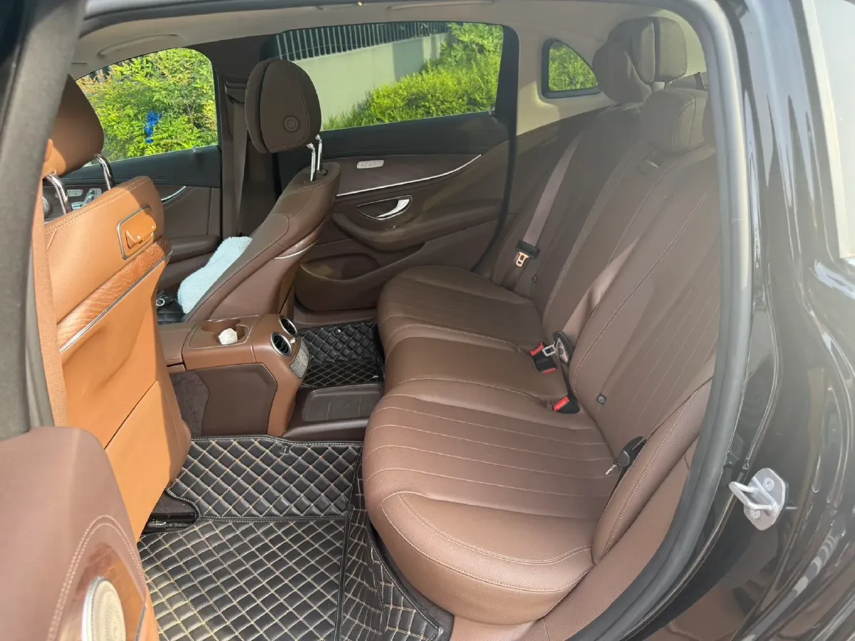 2020 Mercedes-Benz E Class 2.0T 258HP L4 9AT,autocango,china used car exporter,china ev exporter,chinese used car exporter,chinese used ev exporter