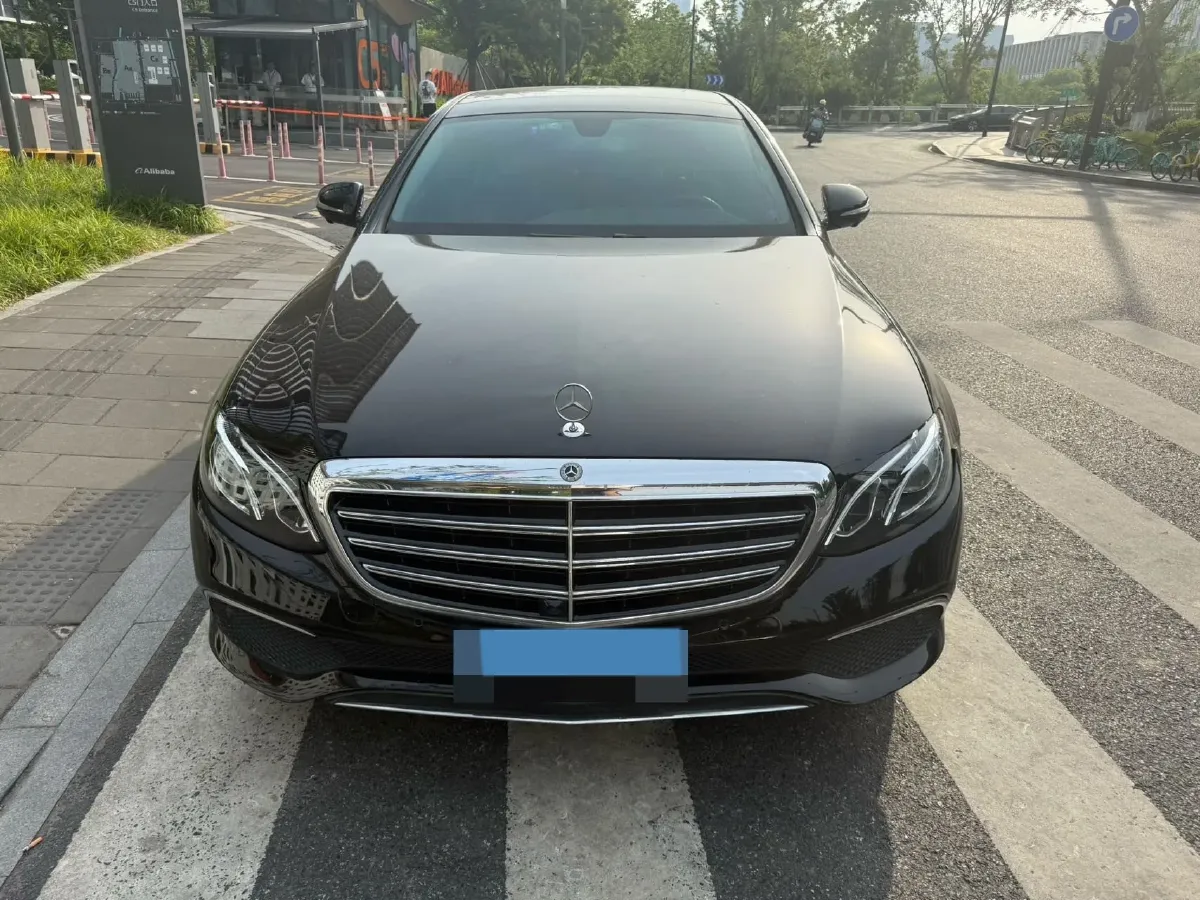 2020 Mercedes-Benz E Class 2.0T 258HP L4 9AT,autocango,china used car exporter,china ev exporter,chinese used car exporter,chinese used ev exporter