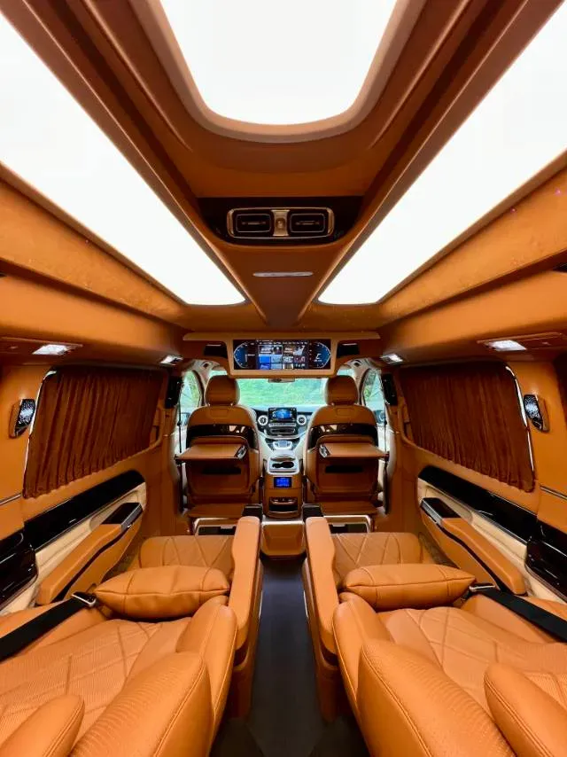2022 Mercedes-Benz V Class 2.0T 211HP L4 9AT,autocango,china used car exporter,china ev exporter,chinese used car exporter,chinese used ev exporter