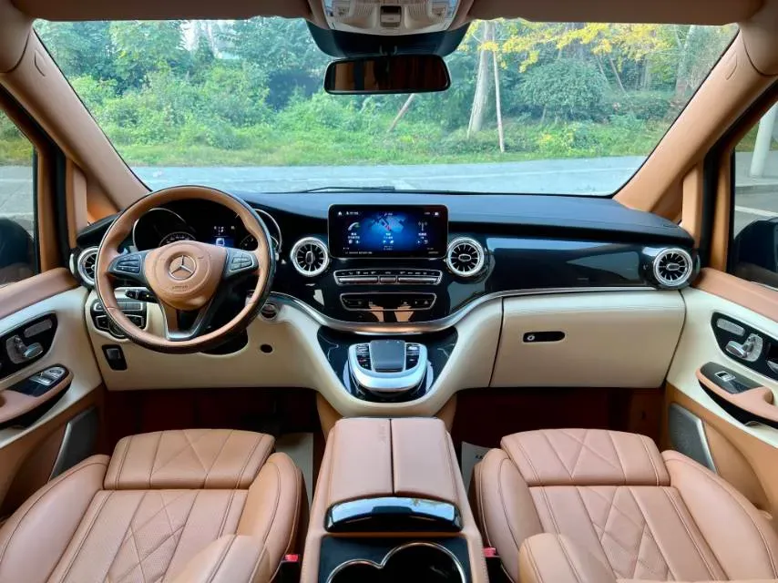 2022 Mercedes-Benz V Class 2.0T 211HP L4 9AT,autocango,china used car exporter,china ev exporter,chinese used car exporter,chinese used ev exporter